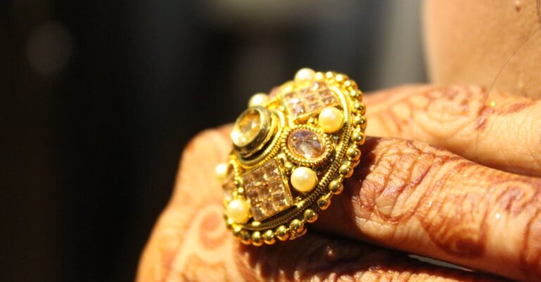 Bijouterie des Rives de Loire : Un héritage local et un savoir-faire unique