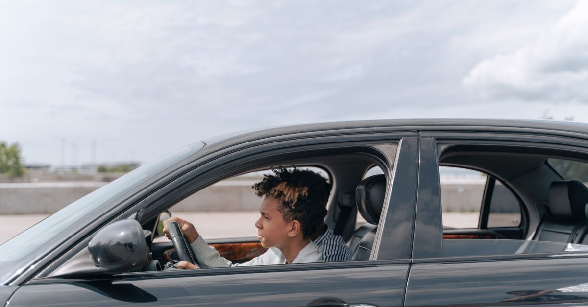 découvrez la formation fimo destinée aux conducteurs intérimaires : préparez-vous aux exigences du transport routier et prenez la route en toute conformité.